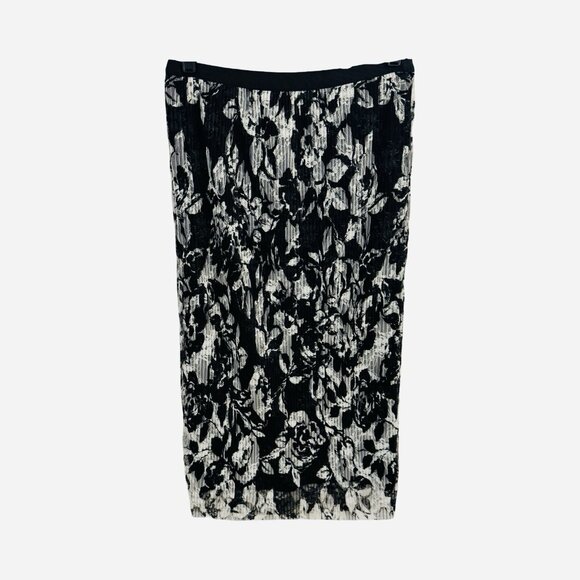 CARLISLE Black and White Lace Stretch Top And Skirt - Picture 4 of 11